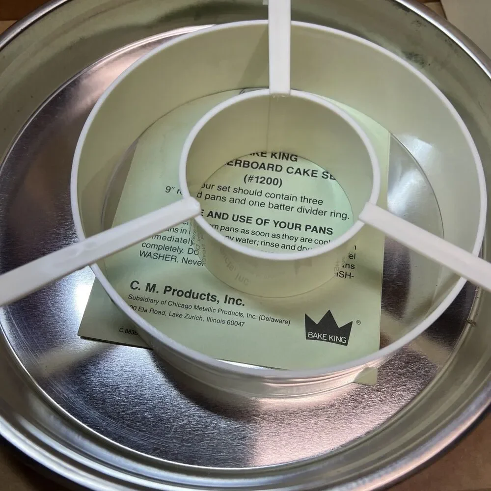 The Classic Checkerboard Cake Pan Set︱Box and Instructions Included